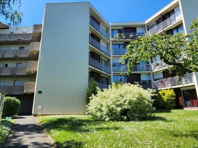 Appartrement T3 RDC avec cave et parking