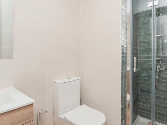Appealing single bedroom