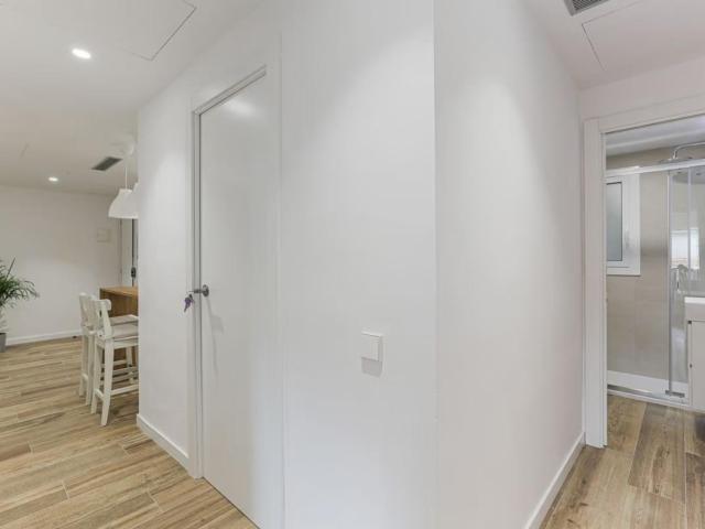 Appealing single bedroom in modern apartment in Gracia