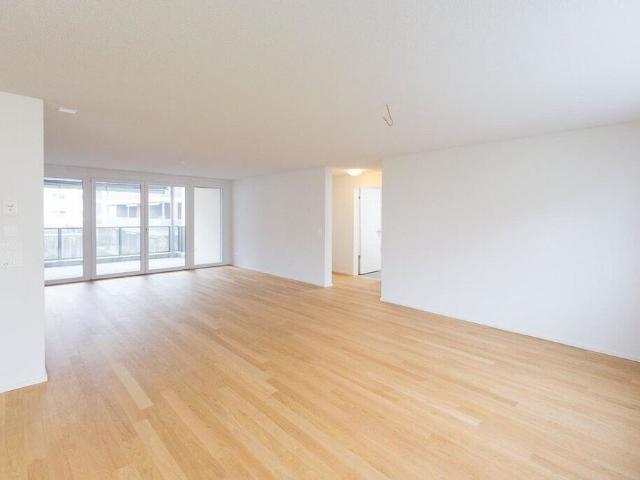 Apply now and secure a month of rent free living!