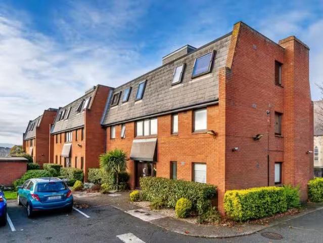 Apt10, Carlton Court, St. Lawrence Road, Clontarf, Dublin 3, D.