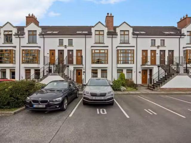 Apt 10 Locksley Lane, 110 Upper Lisburn Road