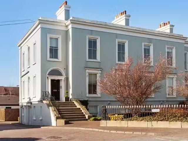 Apt 12, 115 Strand Road, Sandymount, Dublin 4, D04 Y297
