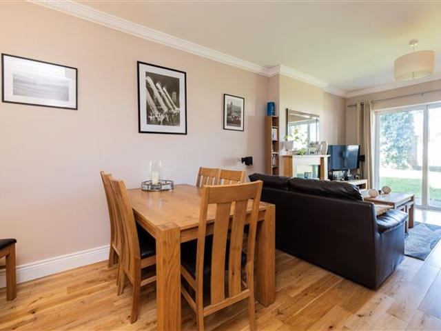 Apt 12 Finn Eber Square, Finglas, Dublin 11 MOVEHOME ESTATE AGENTS 4837 MyHome. Ie Residential
