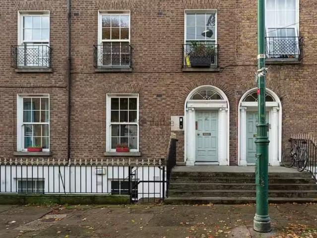 Apt 15, 49 Blessington Street, D07 R778, Dublin 7 is for rent