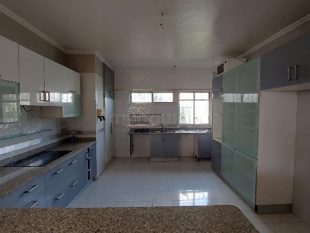 Apt 198 m² 3 chambres terrasse SUD