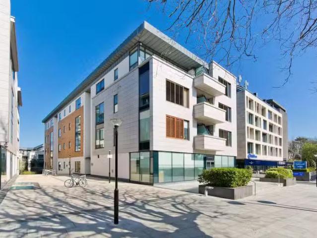 APT 19, The Old Chocolate Factory, Kilmainham Square, Kilmainh.