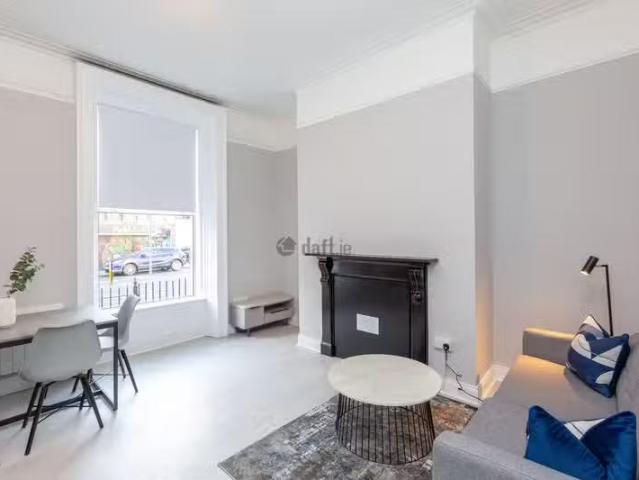 Apt 1, 58 Richmond Street South, Dublin 2 is for rent