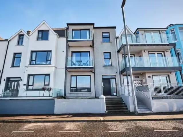 Apt 1, 75 Eglinton Street