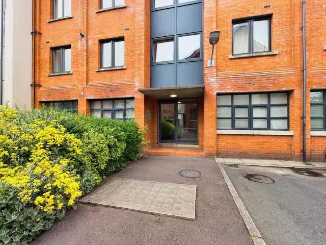 Apt 24, Annesley Building