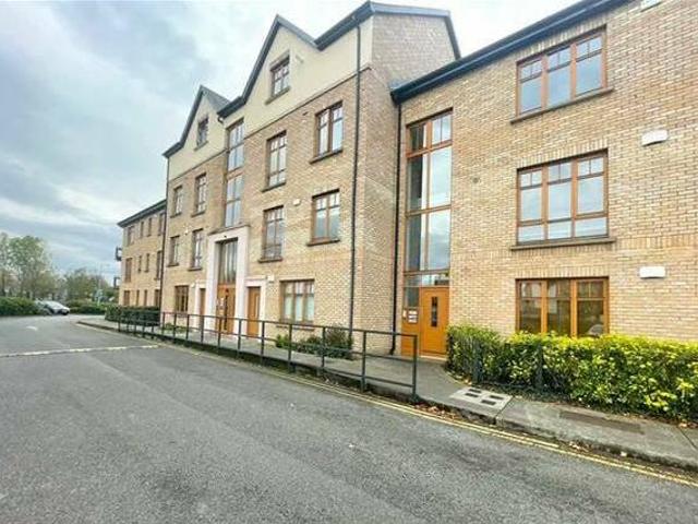 apt 25 woodbrook hall porterstown dublin 15