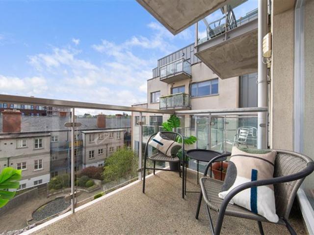 Apt 28 Frascati Hall, Sweetmans Avenue, Blackrock, County Dublin Janet Carroll Estate Agent 4930 MyHome. Ie Residential