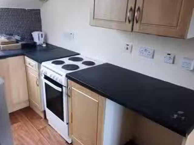 Apt 2, 121 Falls Road