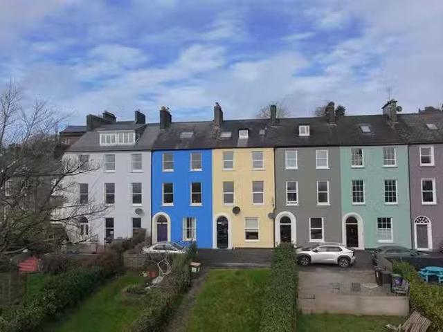 Apt 2, 3 York Terrace, Summerhill North, Cork, County Cork, T2.