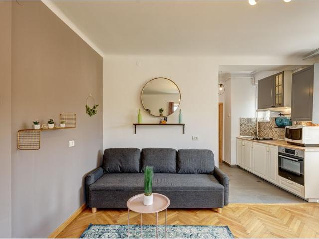 Apt. 2 camere C.F. Robescu 2 – zona Hristo Botev