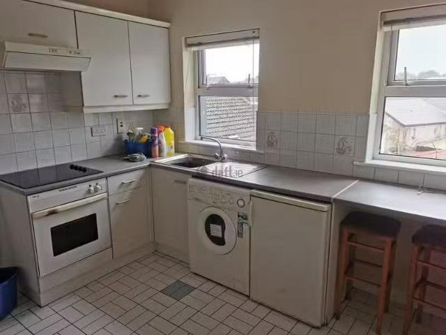 Apt 2, Richard Street, Castlebar, Co. Mayo is for rent