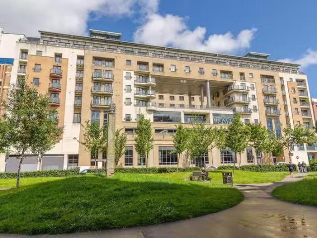 Apt 301, Park Avenue