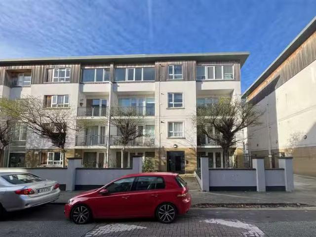 Apt 33, Block C, Lansdowne Valley, Slievebloom Road, Drimnagh.