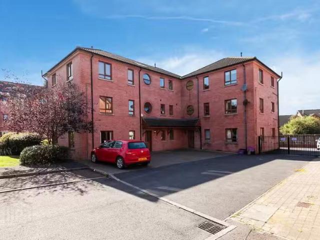 Apt 35, 2 Annadale Square