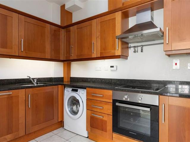 Apt 35 Woodview, Mount Merrion Avenue, Blackrock, County Dublin Janet Carroll Estate Agent 4931 MyHome. Ie Residential