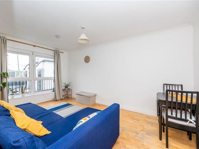 Apt. 44 Geraldstown Woods, Block D, Santry Avenue, Santry, Dublin 9 Smith & Butler Estates 4898 MyHome. Ie Residential