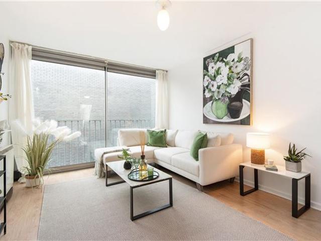 450,000 | Apt 45 Block B The Moorings, Fitzwilliam Quay, Dublin 4 Hunters Estate Agent 4983 MyHome. Ie Residential