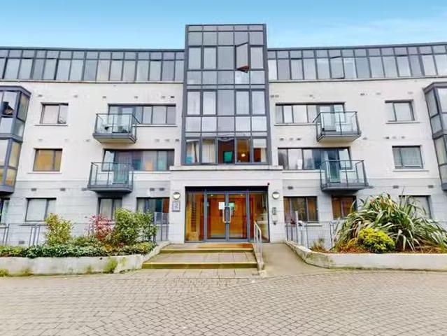Apt 47 Parkgate Place, Parkgate Street, Dublin 8 is for sale
