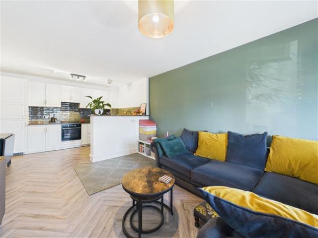 Apt 49 Beech Park Wood, Beech Park, Easton Road, Leixlip, Kildare RE/MAX Partners 4923 MyHome. Ie Residential