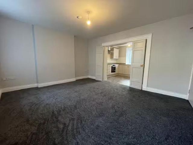 Apt 4, 20 Upper English Street