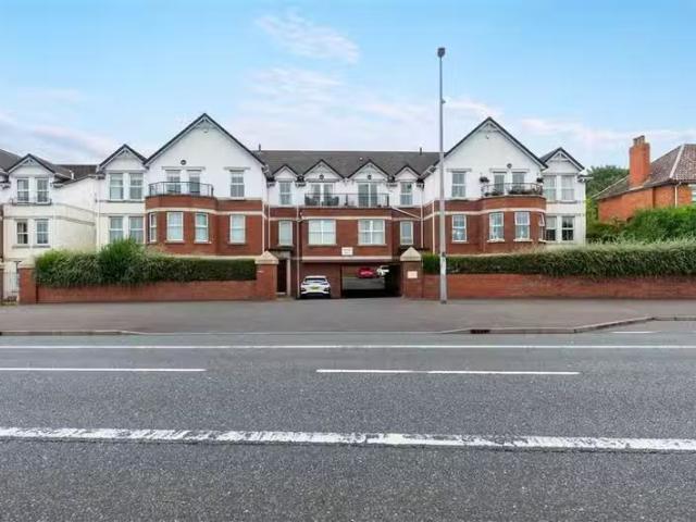 Apt 6 Casement Court, 99 Andersonstown Road