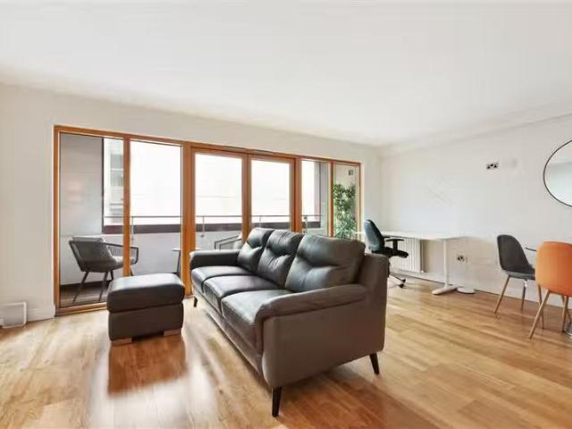 Apt 85 Forbes Quay, Lazer Lane,, Grand Canal Dk, Dublin 2, D0.