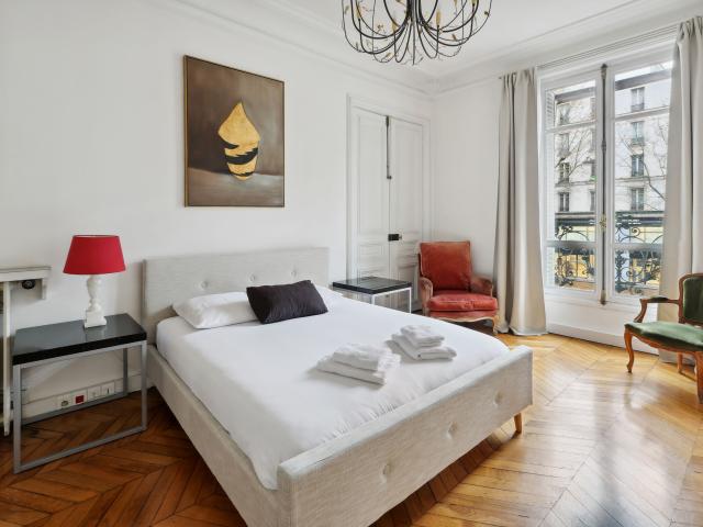 apt climatisé luxury Champs Elysées
