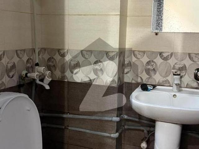 Apt For Sale Like Banglow For Sale Bukhari Commercial Area