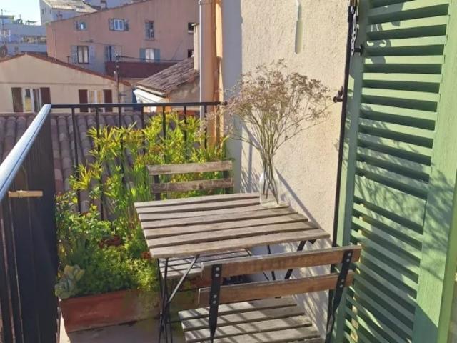 Apt hyper lumineuse, vieille ville d'Antibes avec très grande