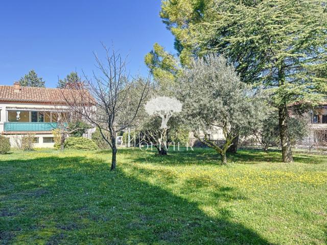 APT LUBERON Maison 108 m² avec terrain