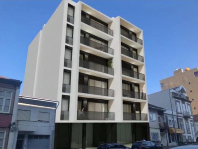 APT T1 | ÚLTIMO PISO | LUGAR GARAGEM | MAFAMUDE | V. N. GAIA