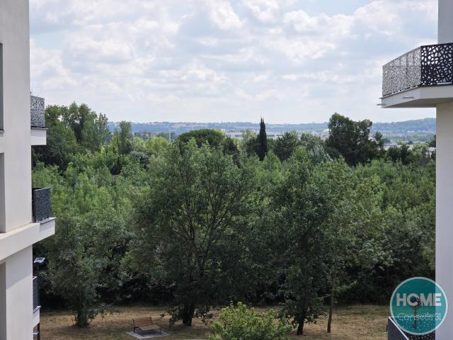 Apt t3 avec terrasse et parking sous sol!