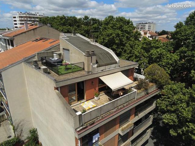 Apt T4 en Duplex de 100 m2 + Terrasses 70 m2 + Garage et Cave