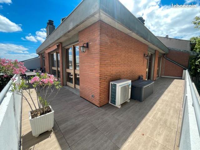 Apt T4 en Duplex de 100 m2 + Terrasses + Garage et Cave