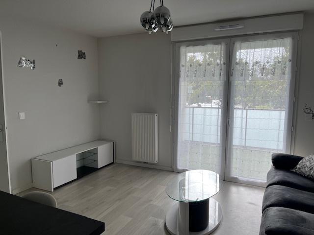 Apt type 2 meublé à CENON