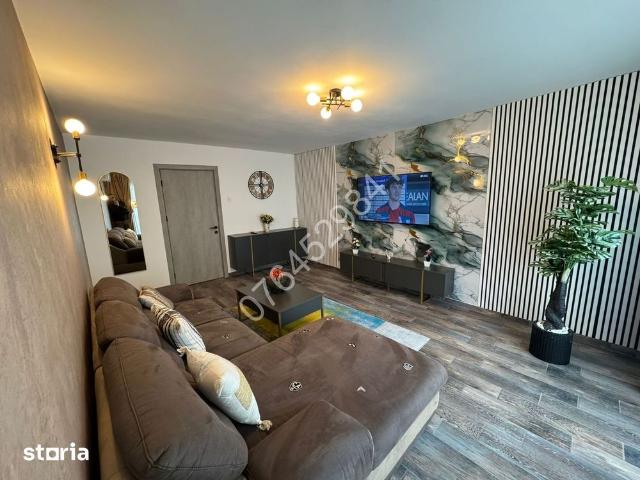 Apt. ULTRACENTRAL 2 cam. LUX, Bd. Unirii zona Alba Iulia, renovat