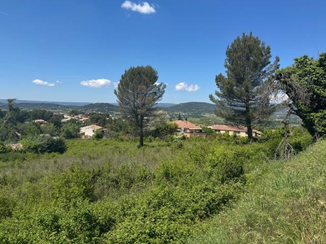 Apt Vente Terrain 84