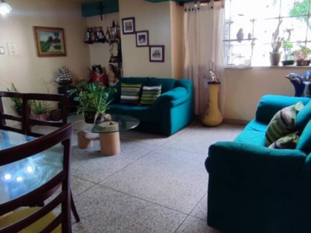 APTO CON ETIQUETA VERDE. EL VALLE, 82 mt2 EN VENTA