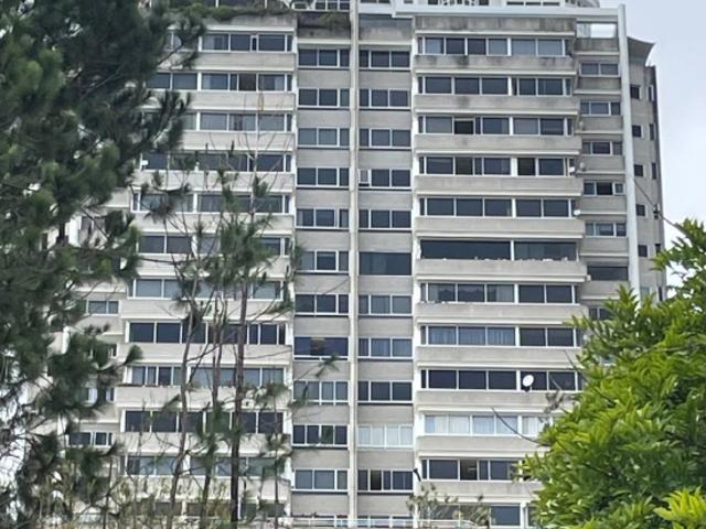 APTO EN MANZANARES 220 MTS ALQUILER