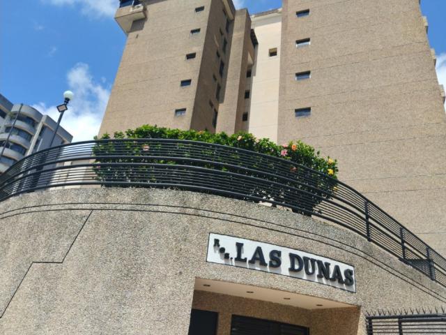 Apto. en Las Minas San Antonio Miranda 105m² / 3H / 3B / 2PE
