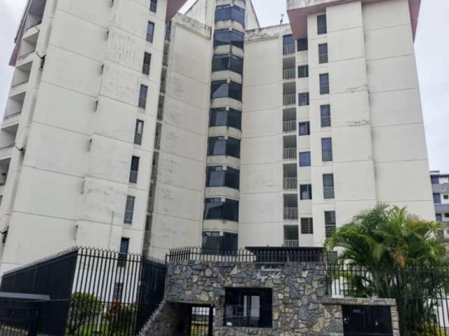 Apartamento en venta Urb Las Minas Res Parque vila 2 San Antonio