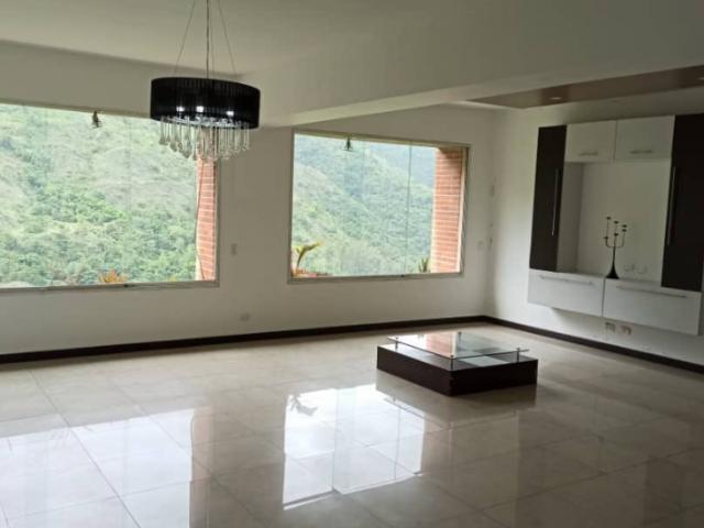Apto Urb. Miranda, VENTA/ALQUILER. 160m2, Vista al vila, 3p/e, 1 M