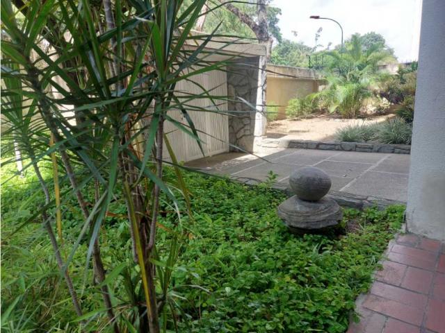 APTO 91M2 PB Calle CIEGA.COLINAS DE LA CALIFORNIA