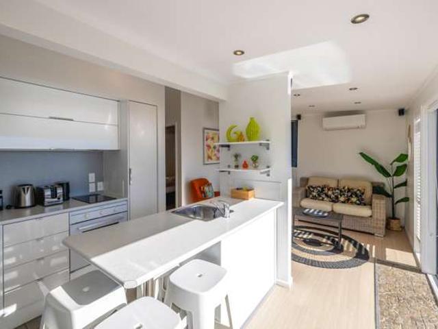 AQ/4 Bay Road, Palm Beach, Waiheke Island