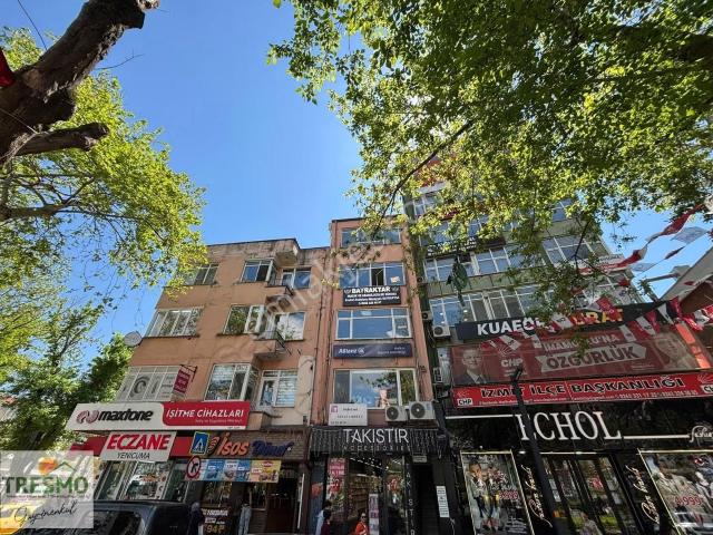 Çarşı Yürüyüş Yolunda Belediye Karşısında 40 M² Kiralık Ofis